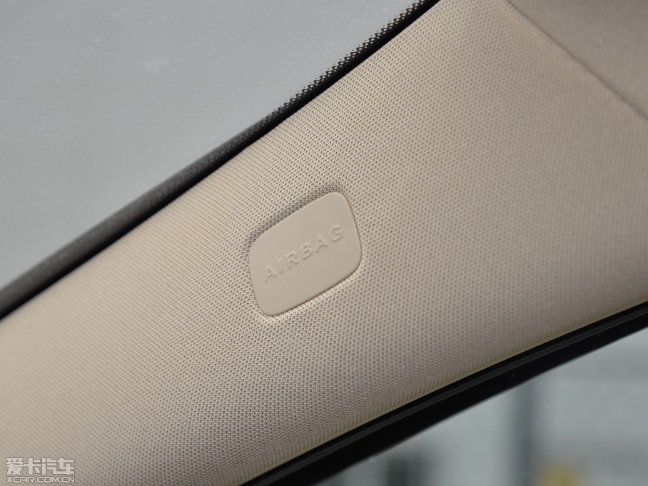 2015YGLA GLA 200 r