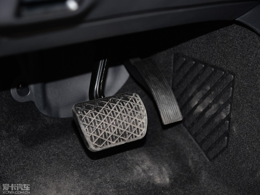 2015YGLA GLA 200 r(sh)