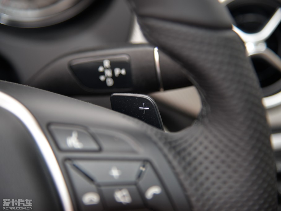 2015YGLA GLA 200 r