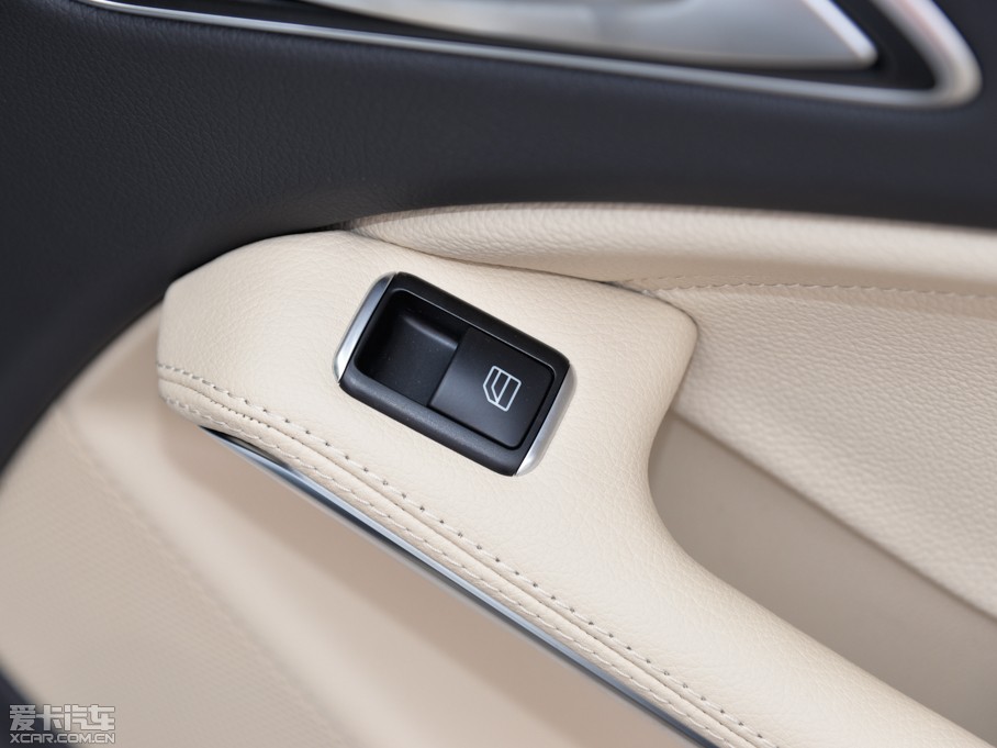 2015YGLA GLA 200 r