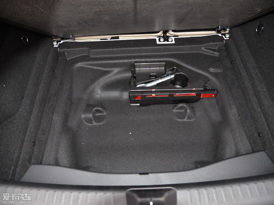 2015YGLA GLA 200 r(sh)