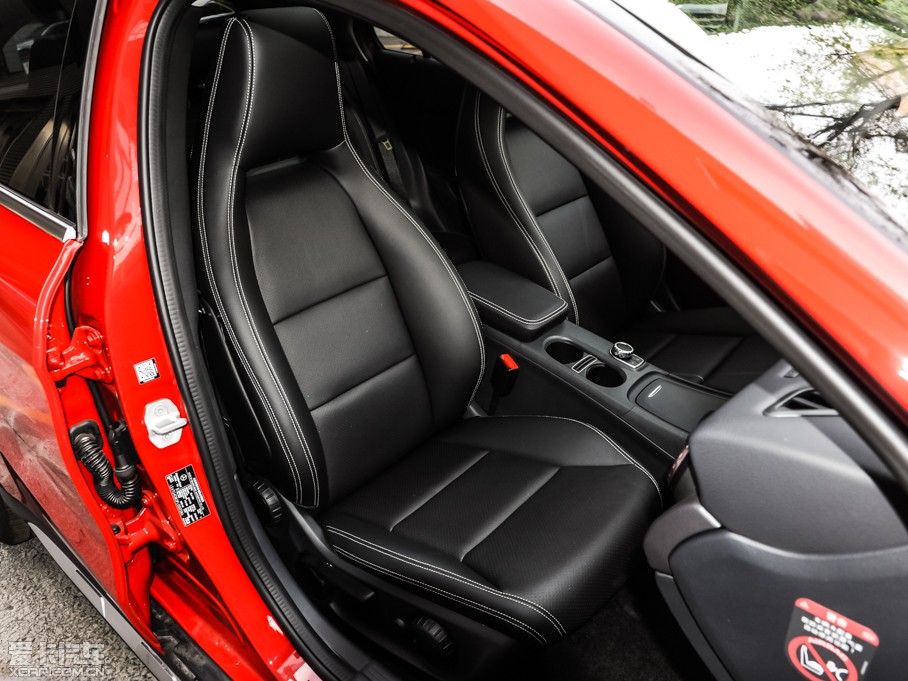 2015YGLA GLA 200 Ӹ