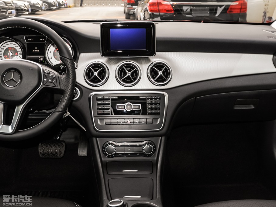 2015YGLA GLA 200 Ӹ