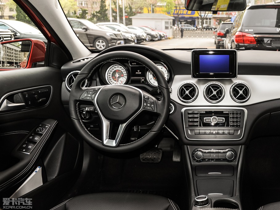 2015YGLA GLA 200 Ӹ