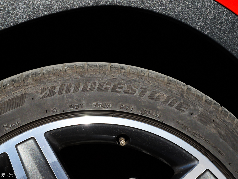 2015YGLA GLA 260 4MATIC \