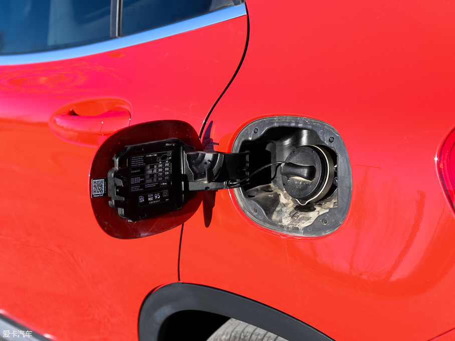 2015YGLA GLA 260 4MATIC \