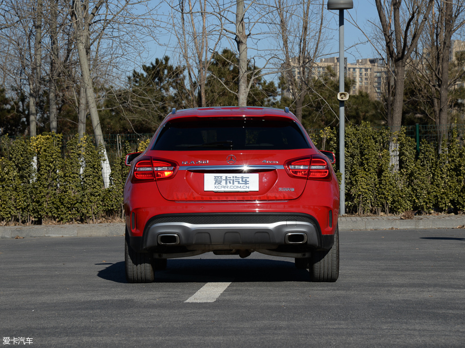 2015YGLA GLA 260 4MATIC \