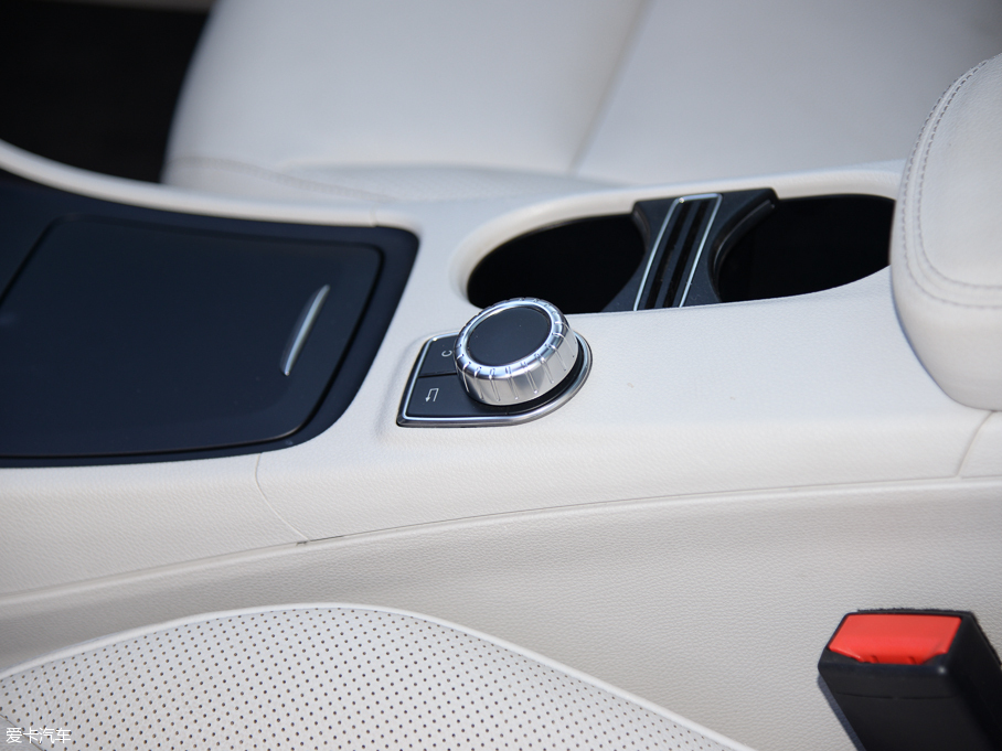 2015YGLA GLA 260 4MATIC \(yn)(dng)