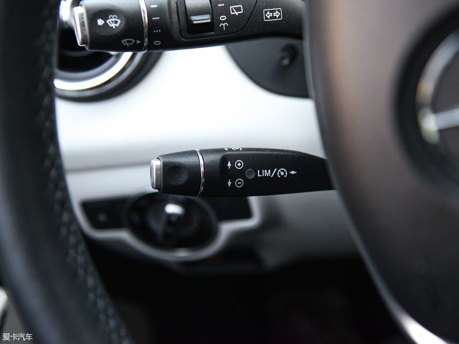 2015YGLA GLA 260 4MATIC \(yn)(dng)