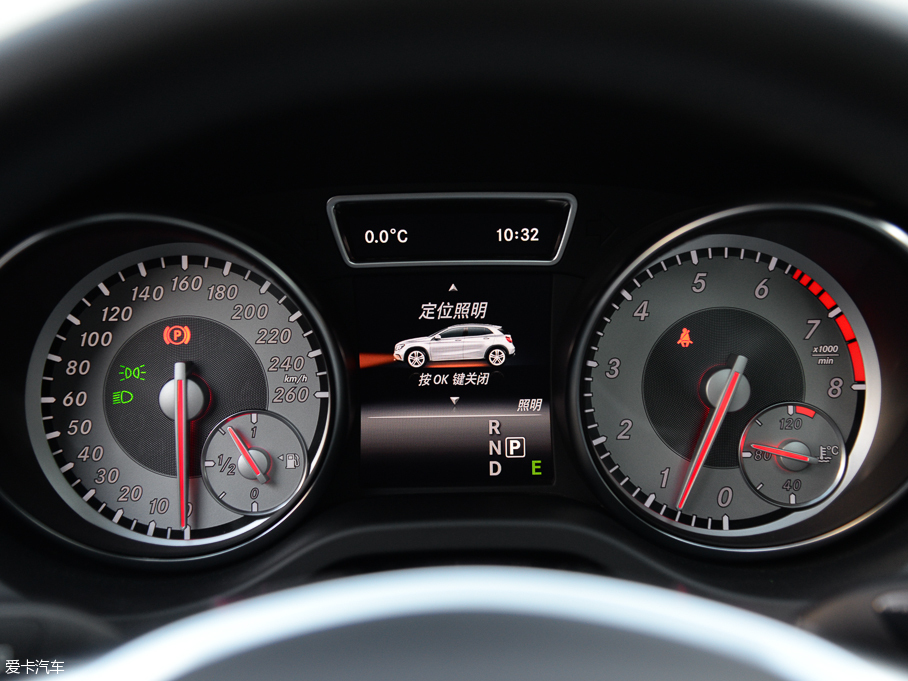 2015YGLA GLA 260 4MATIC \