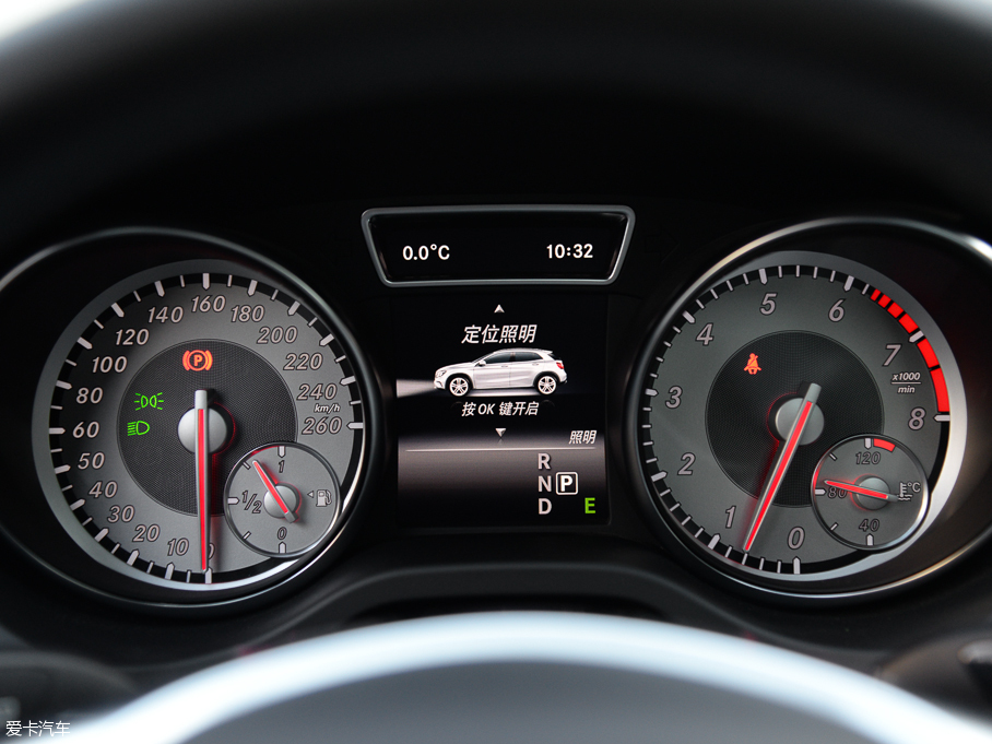 2015YGLA GLA 260 4MATIC \