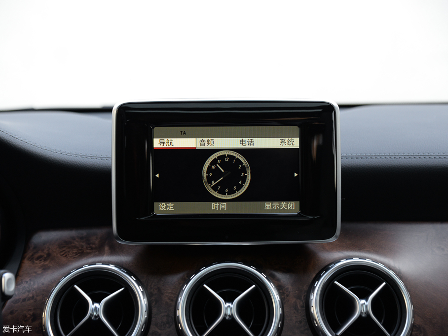 2015YGLA GLA 260 4MATIC \