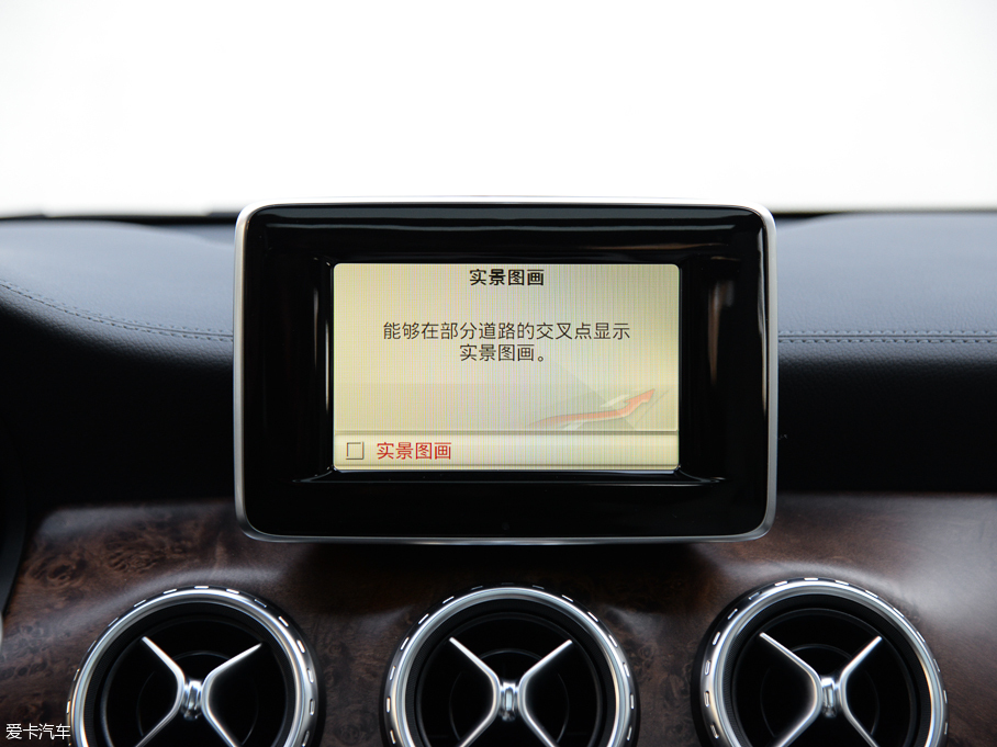 2015YGLA GLA 260 4MATIC \