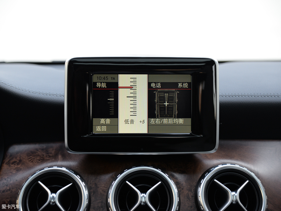 2015YGLA GLA 260 4MATIC \