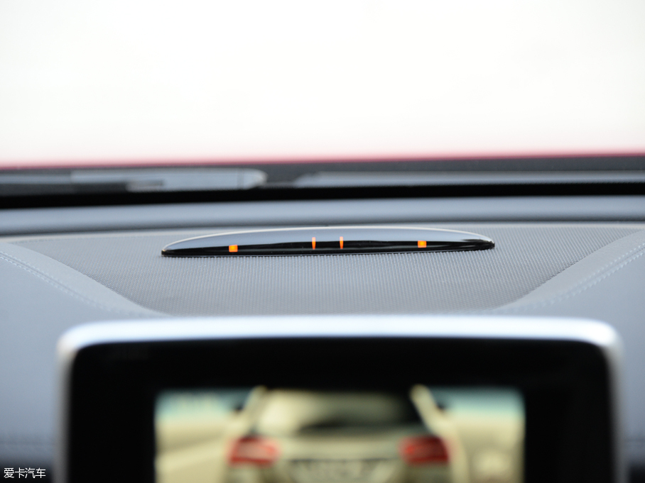 2015YGLA GLA 260 4MATIC \