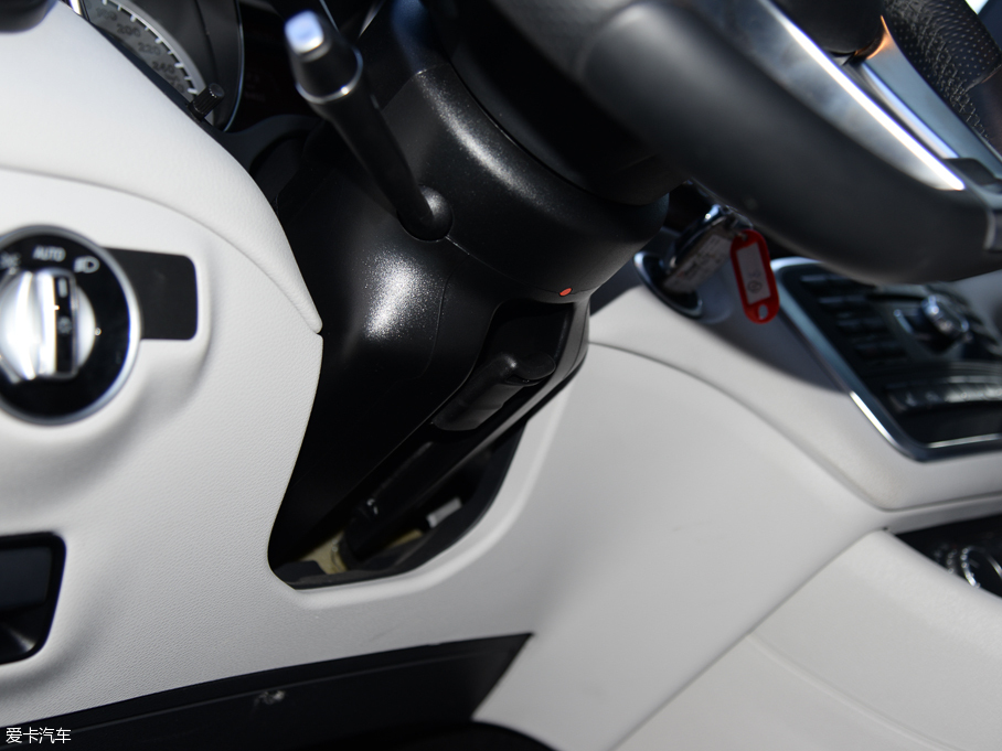 2015YGLA GLA 260 4MATIC \