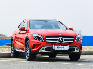 2015款GLA 220 4MATIC 豪华型 整体外观