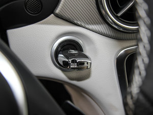 2015GLA 220 4MATIC r п؅^(q)