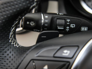 2015GLA 220 4MATIC r п؅^(q)