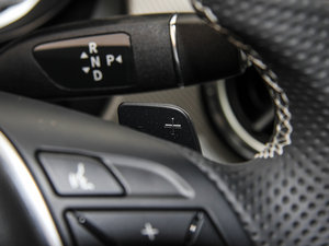 2015GLA 220 4MATIC r п؅^(q)