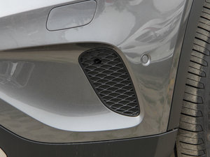 2015GLA 220 4MATIC r ^