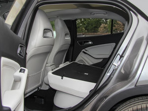 2015GLA 220 4MATIC r ηŵ