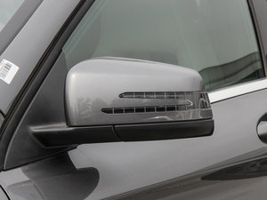 2015GLA 220 4MATIC r ^