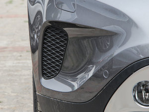 2015GLA 220 4MATIC r ^