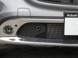 2015GLA 220 4MATIC r ^