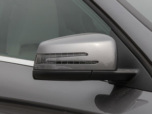 2015GLA 220 4MATIC r ^