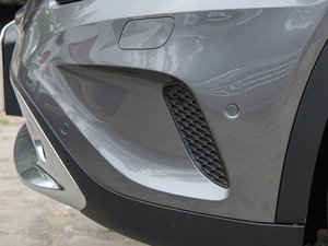 2015GLA 220 4MATIC r ^