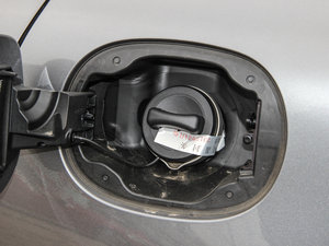 2015GLA 220 4MATIC r ^