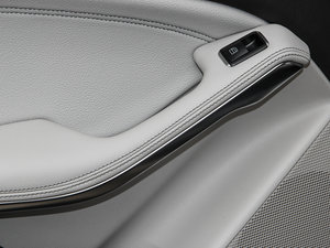 2015GLA 220 4MATIC r g