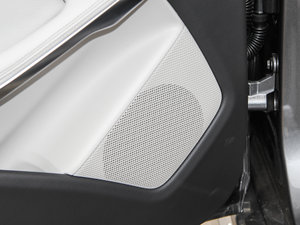 2015GLA 220 4MATIC r g