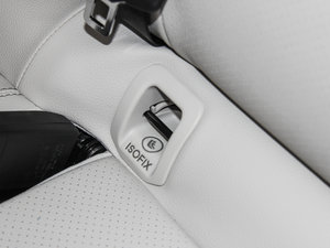 2015GLA 220 4MATIC r g