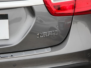 2015GLA 220 4MATIC r ^