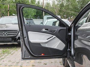 2015款GLA 220 4MATIC 时尚型 驾驶位车门