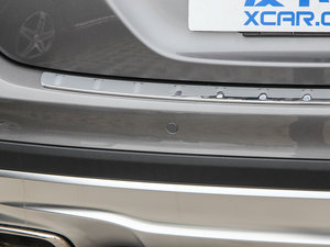 2015GLA 220 4MATIC r ^