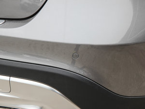 2015GLA 220 4MATIC r ^