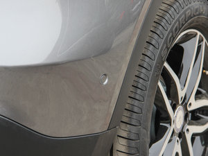 2015GLA 220 4MATIC r ^