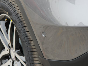 2015GLA 220 4MATIC r ^