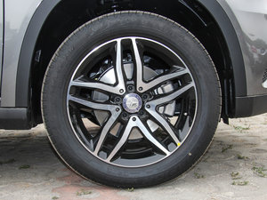 2015GLA 220 4MATIC r (x)(ji)^