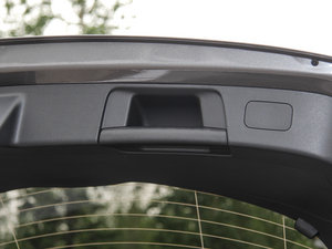 2015GLA 220 4MATIC r 