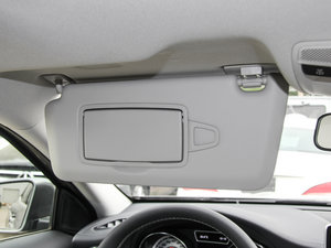 2015GLA 220 4MATIC r g