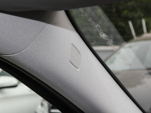 2015GLA 220 4MATIC r g