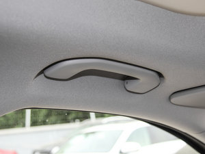 2015GLA 220 4MATIC r g