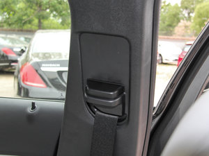 2015GLA 220 4MATIC r g