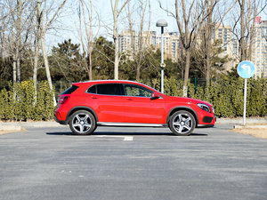 2015GLA 260 4MATIC \ w^