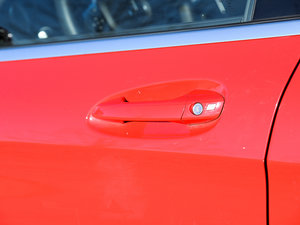 2015GLA 260 4MATIC \ {T