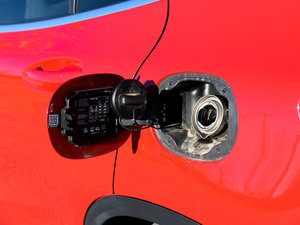 2015GLA 260 4MATIC \ ^